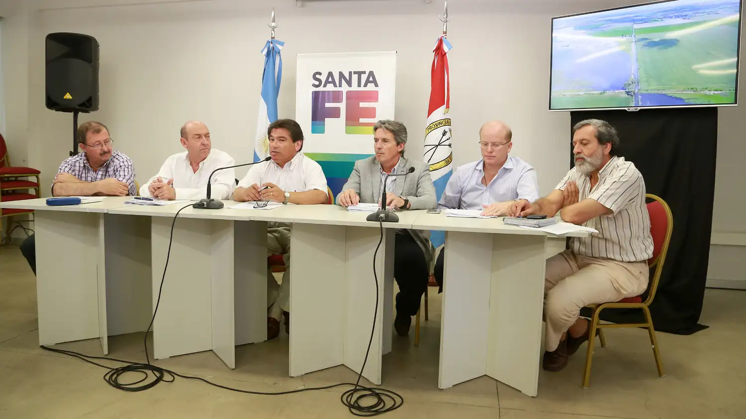 El gobierno coordina tareas frente a las intensas lluvias