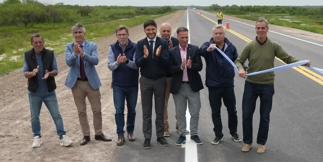 Pullaro aseguró que Santa Fe tiene “el plan más ambicioso de obra pública de la Argentina”.