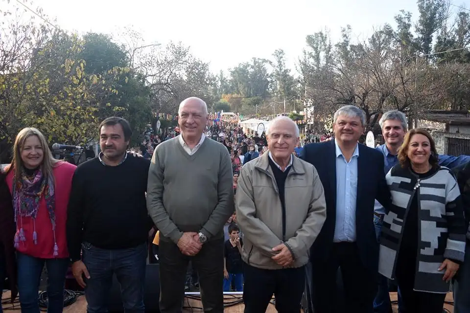 Ricci y Lifschitz inauguraron las obras de mejoramiento barrial en V.G.G.