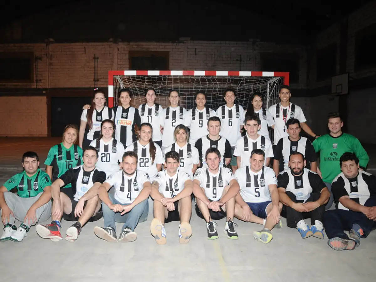 SE JUEGA UN CUADRANGULAR