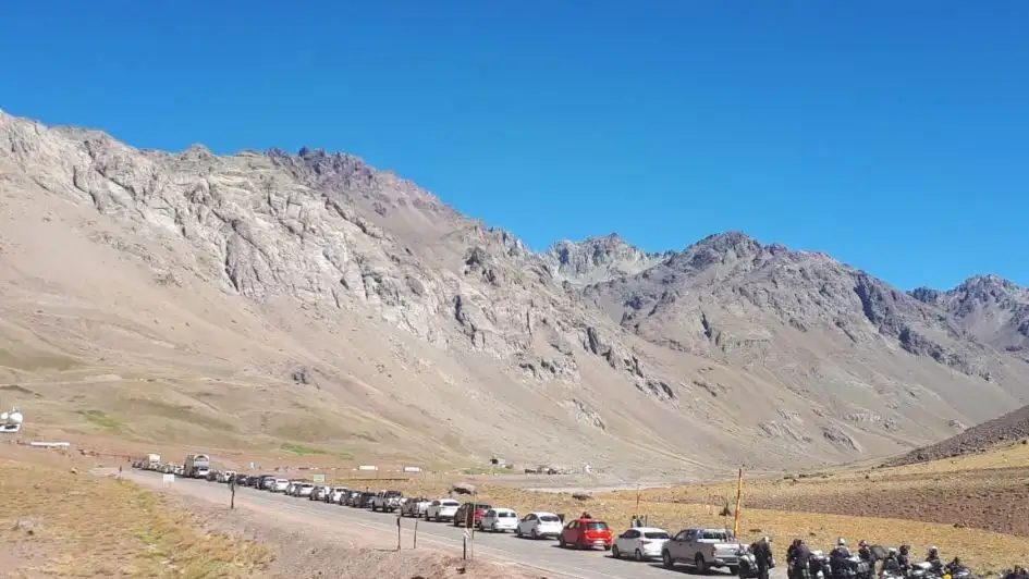 Horas de demora para cruzar a Chile