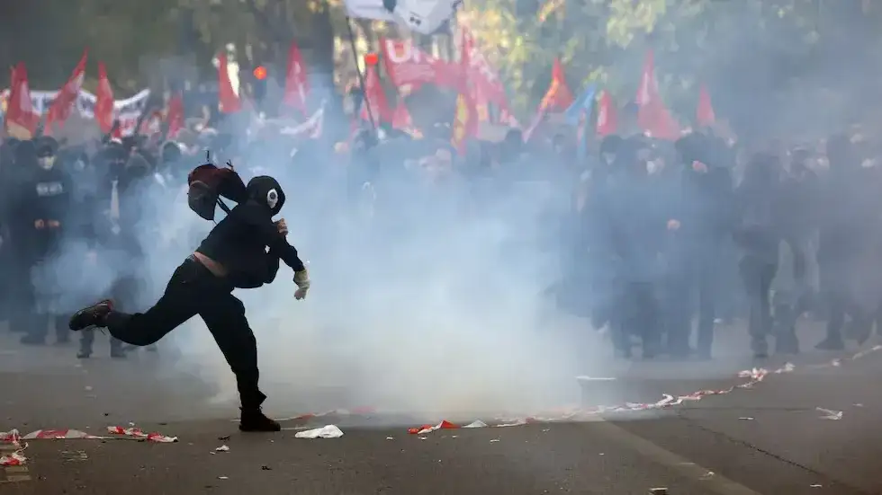 Francia: la Policía reprimió con gases lacrimógenos a estudiantes en una nueva jornada de protestas