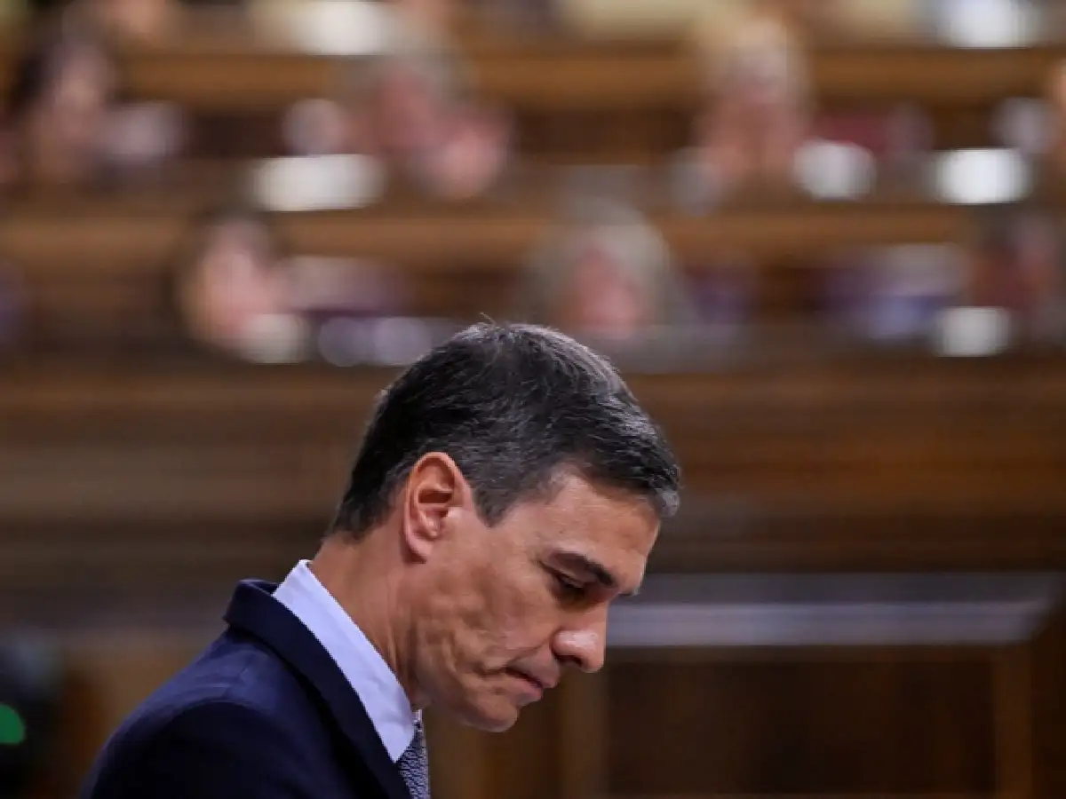 España: Sánchez anunció impuestos a ganancias extraordinarias de financieras y energéticas