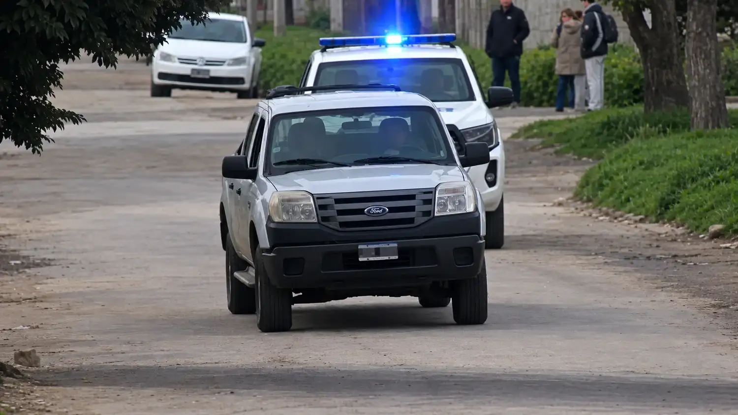 Robaron una camioneta, el COM siguió sus movimientos y lograron recuperarla