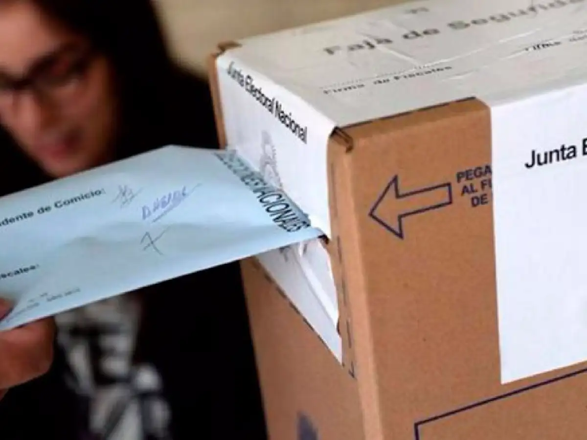 Cinco miembros de fórmulas presidenciales figuran en registro de infractores por no votar