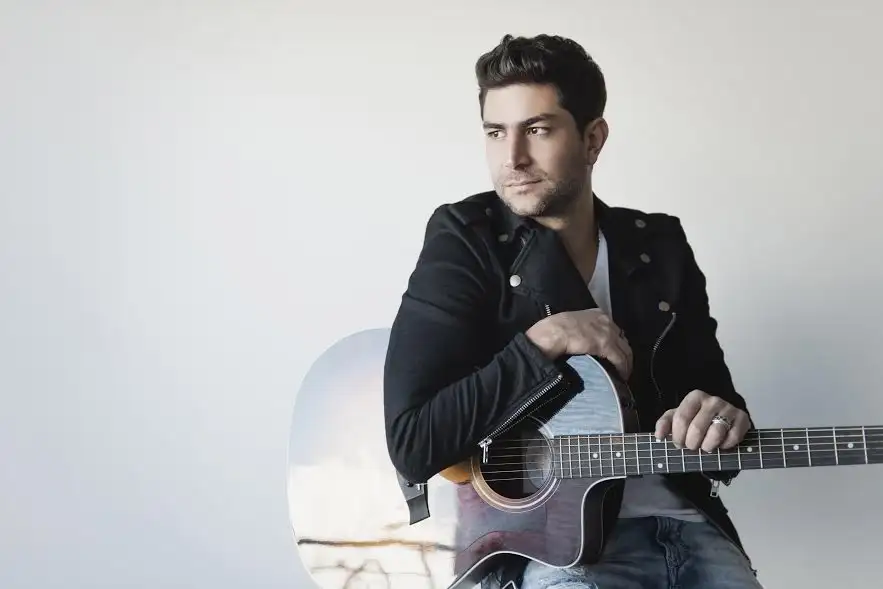 Maxi Pardo llega en el verano con su música