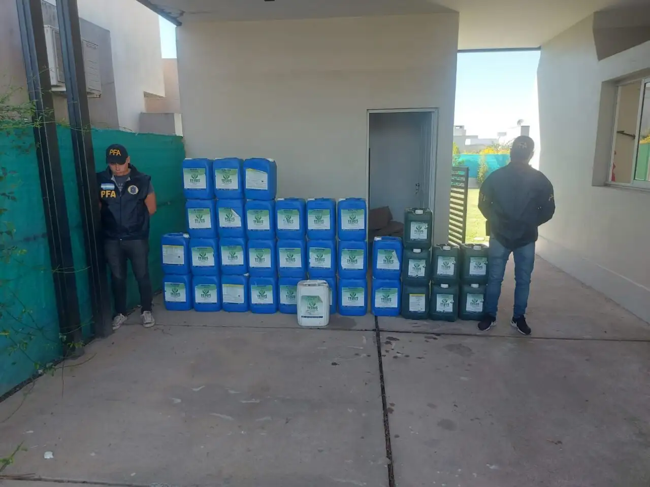 Desarticulan banda dedicada a la falsificación de agroquímicos que operaba en Santa Fe y otras provincias