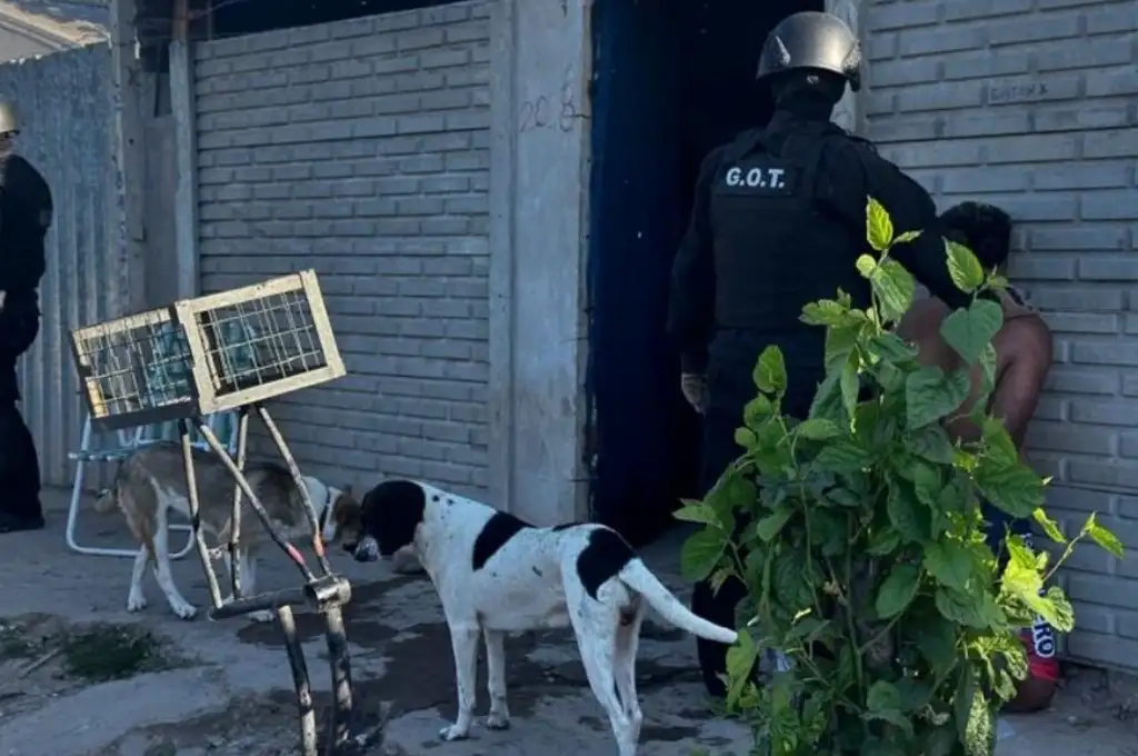 La policía allanó varios domicilios cercanos al lugar del crimen. Foto: El Litoral