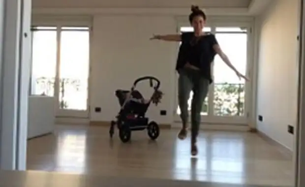 Las fotos de Jimena Barón recién llegada a Milán: “Mi bebé y yo bailando en nuestra casa nueva”