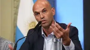 El Gobierno también eliminará el piso tarifario para los pasajes de micro