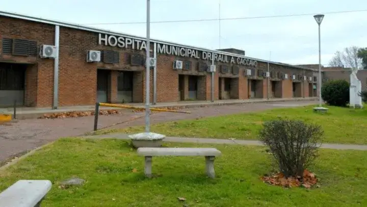 La sospechosa permanece hospitalizada y con custodia policial.