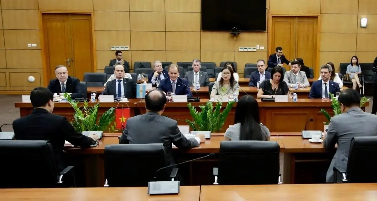 Santa Fe participó de una misión de la Región Centro en Vietnam