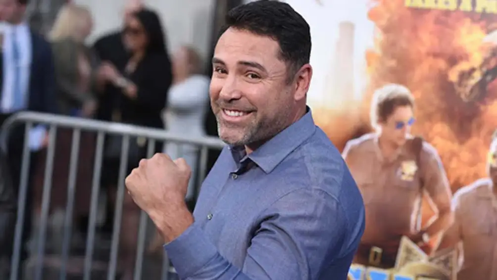 De la Hoya podría volver a boxear a los 47 años