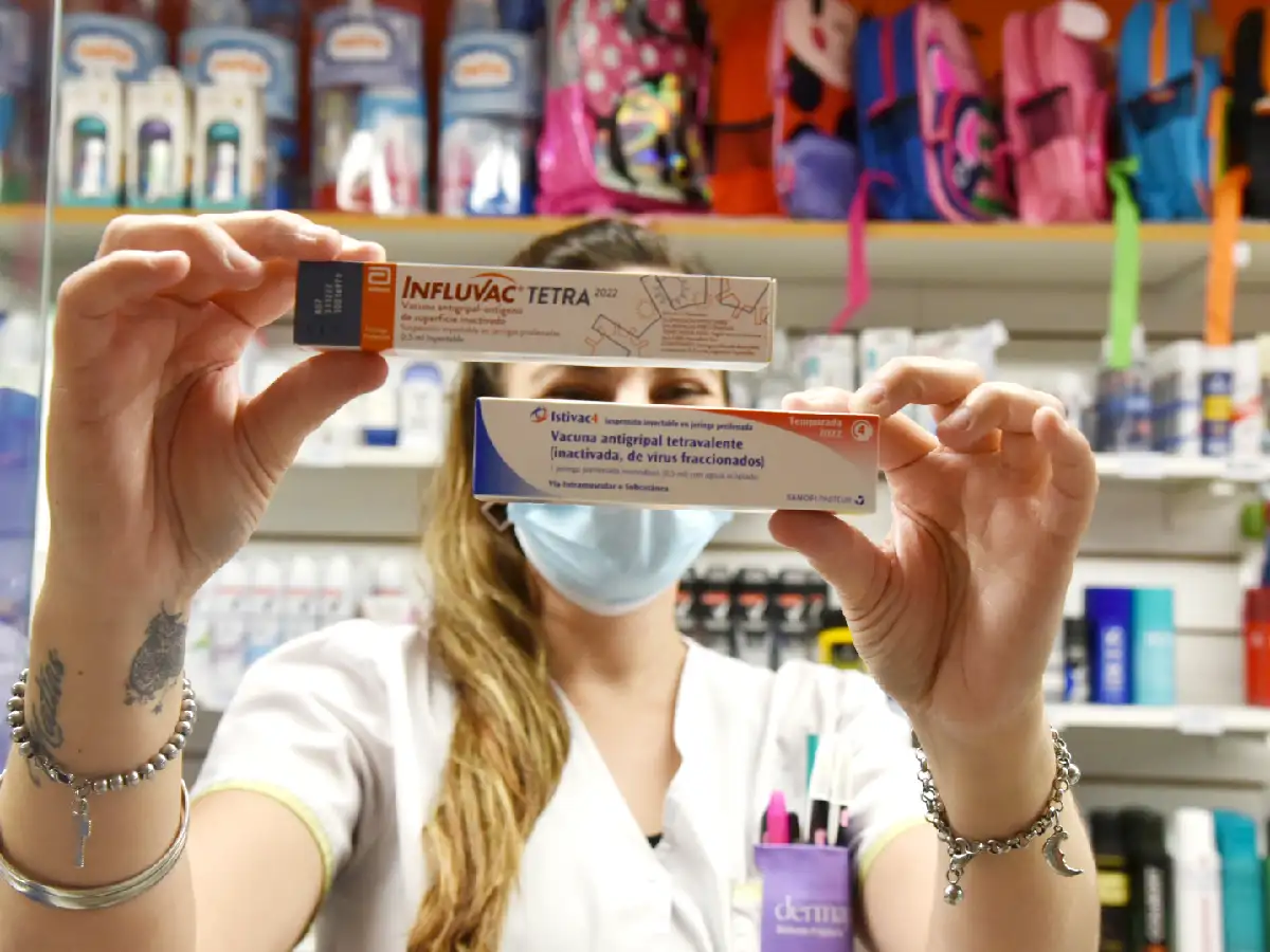 Farmacias reciben  “a cuentagotas” las  vacunas antigripales   