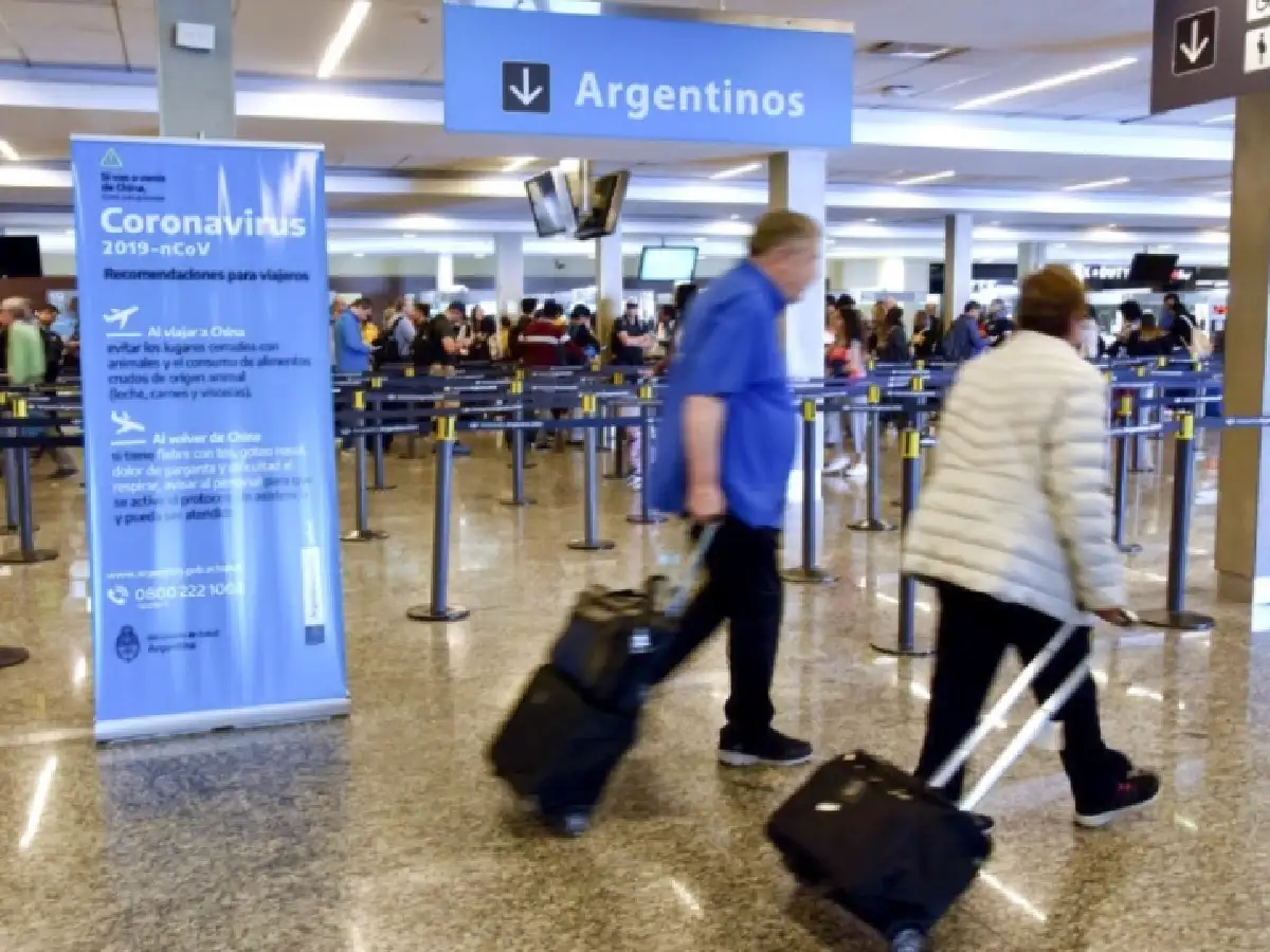 España abre sus fronteras a los vacunados pero no a los que se aplicaron la Sputnik V