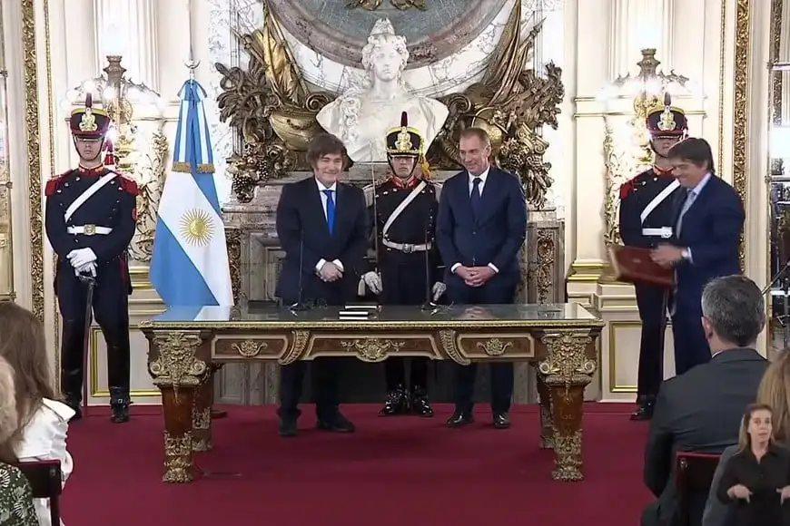 Milei y Santilli