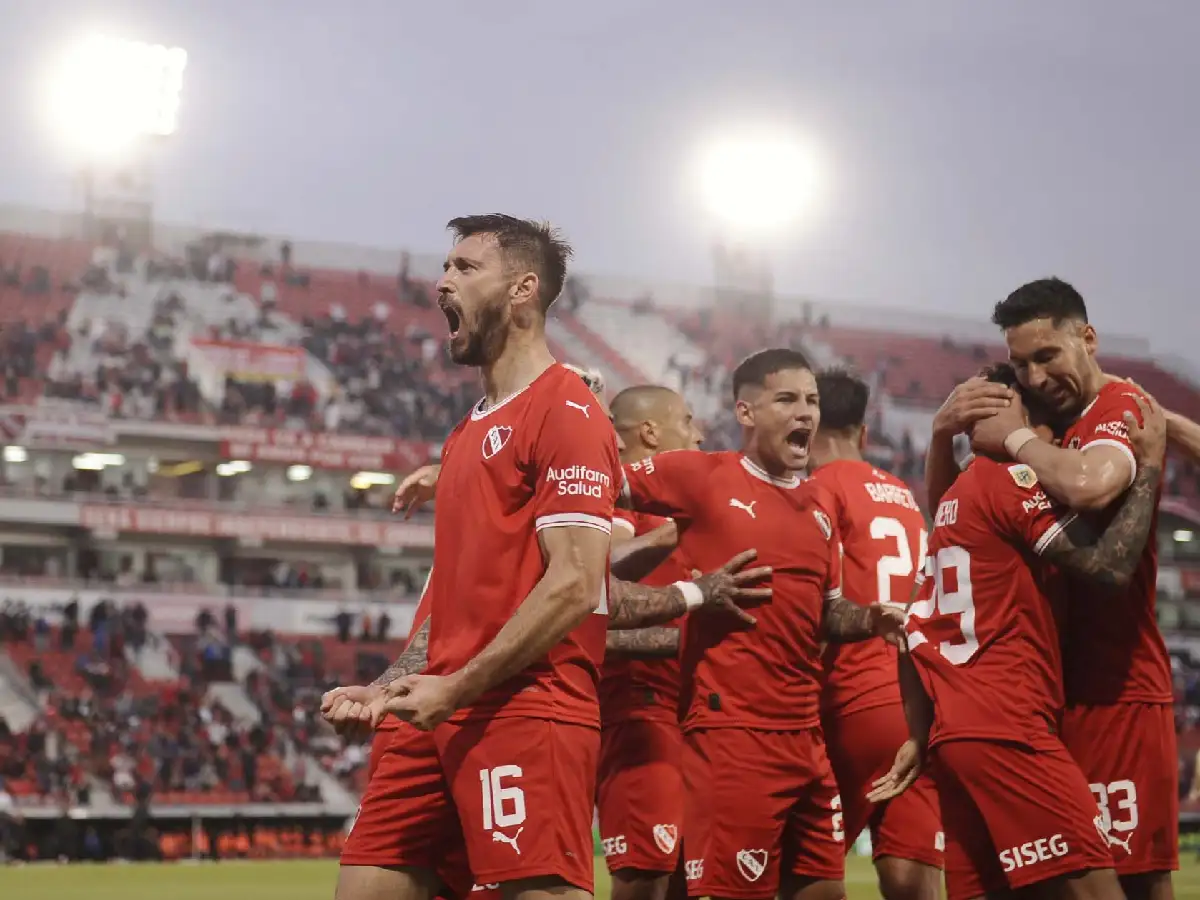 El “Rojo” goleó y consiguió algo de paz