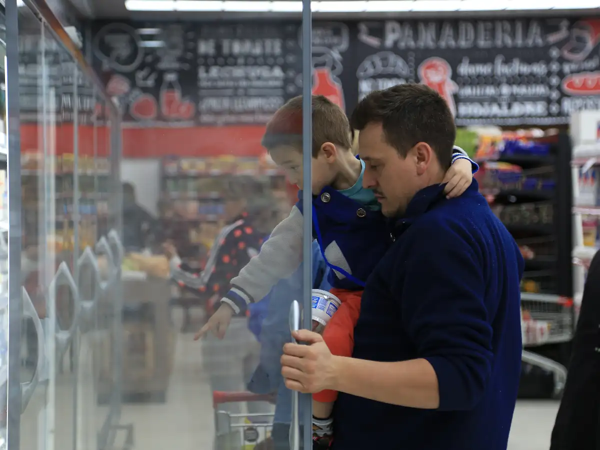 El consumo, en caída libre: bajaron  por cuarto mes seguido las ventas 
