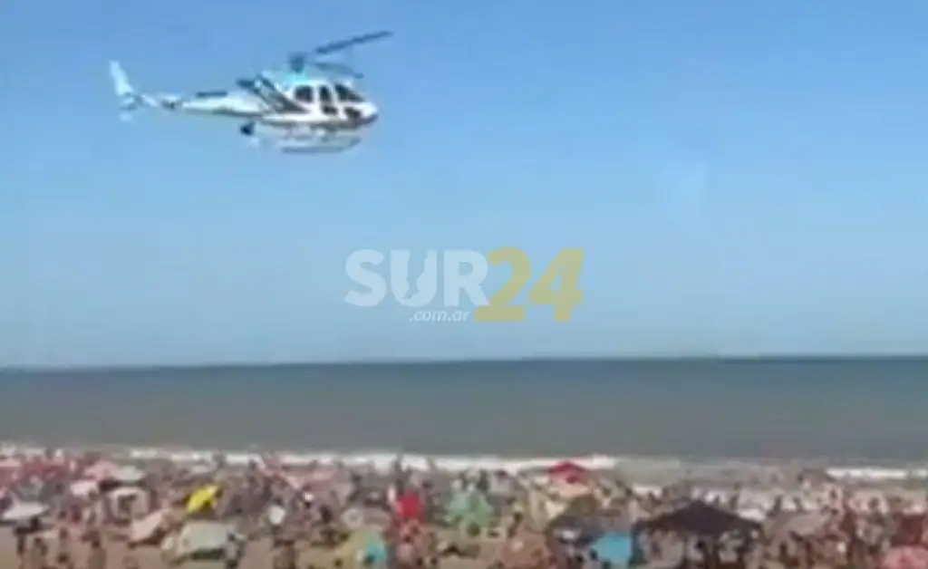 Pánico en Villa Gesell por un helicóptero que sobrevoló a metros de la playa