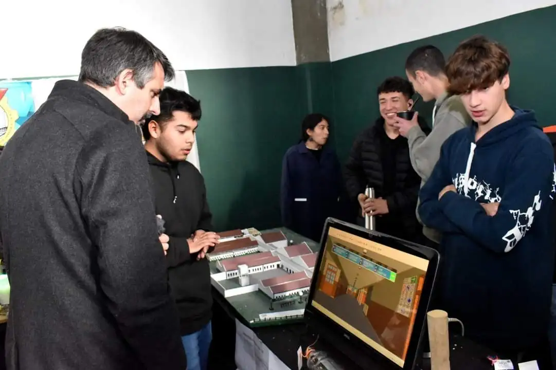 “Estos espacios son cruciales para que los estudiantes puedan elegir su futuro con información y seguridad”, destacaron.