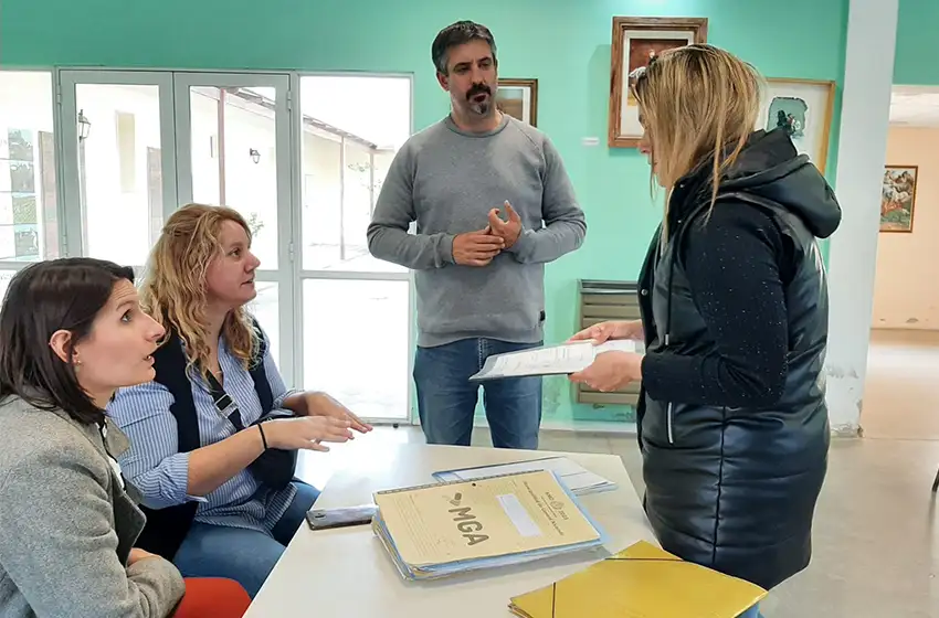 Otamendi: entrega de Planos municipales