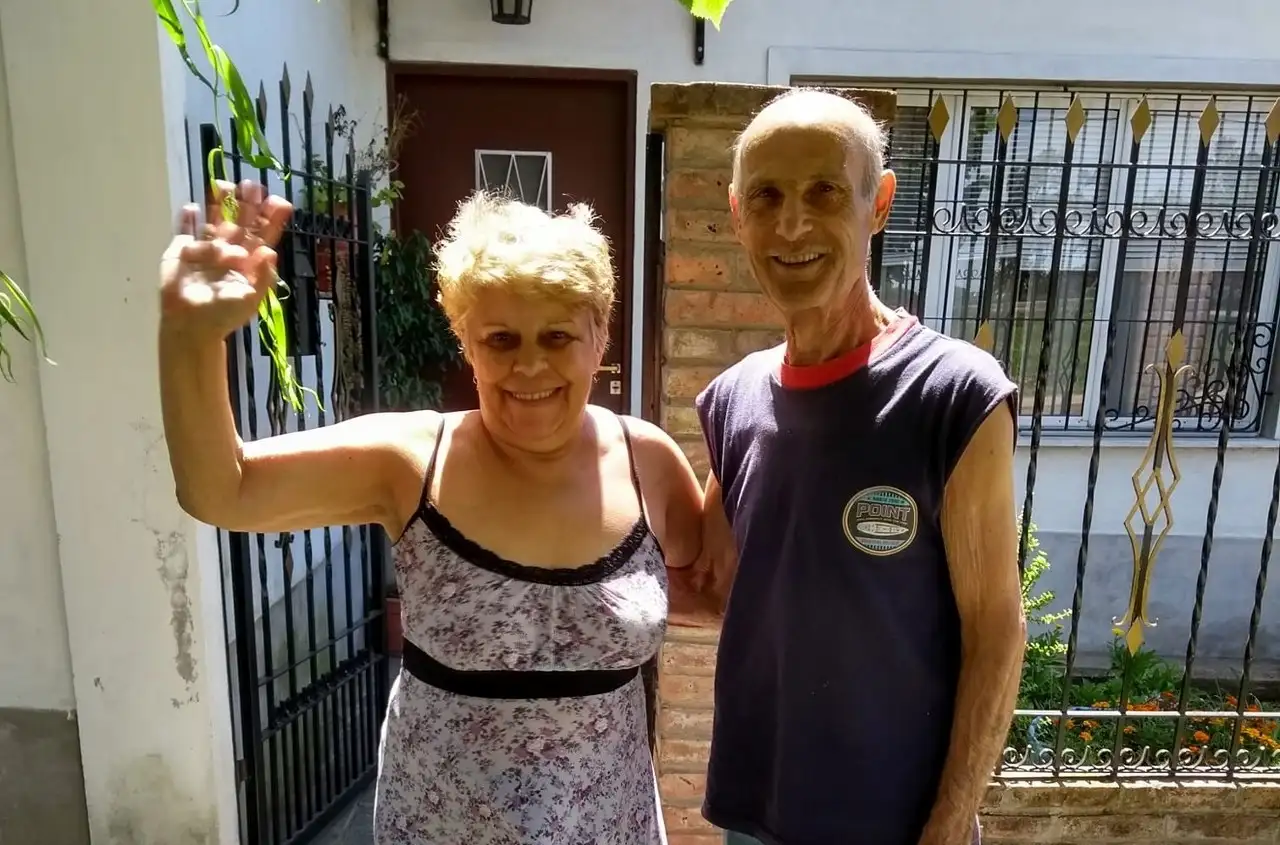 Solidaridad con dos abuelos búlgaros en Oliveros
