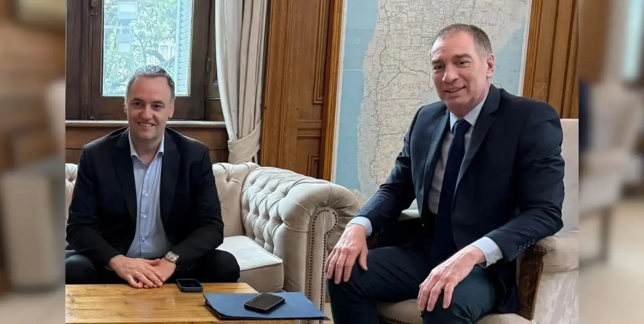 Santilli y Adorni, nuevos ejes del gobierno.
