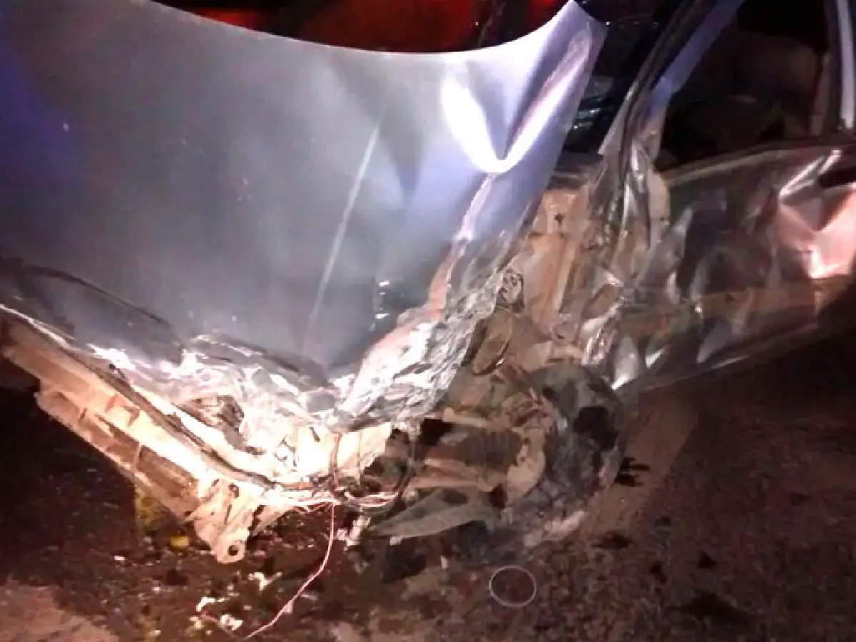 Dos lesionados en un accidente entre un auto y camión en Suardi