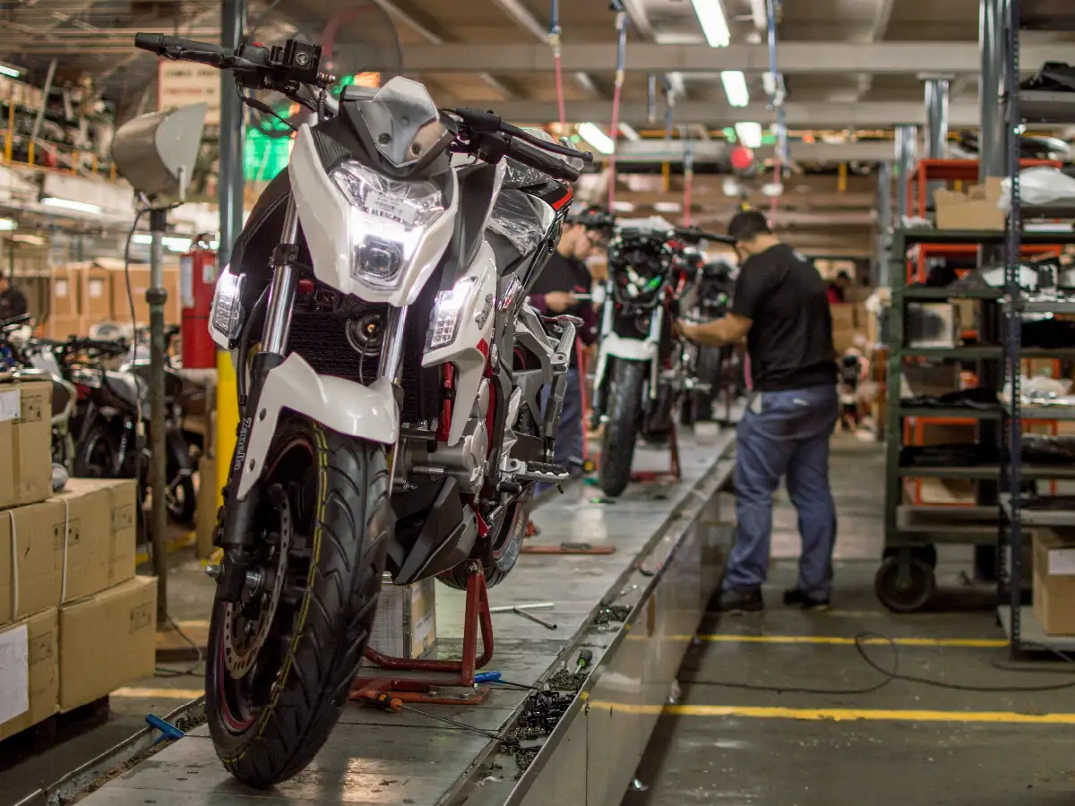 Ventas de motos cayeron 17,3% en 2020, pero los concesionarios son optimistas