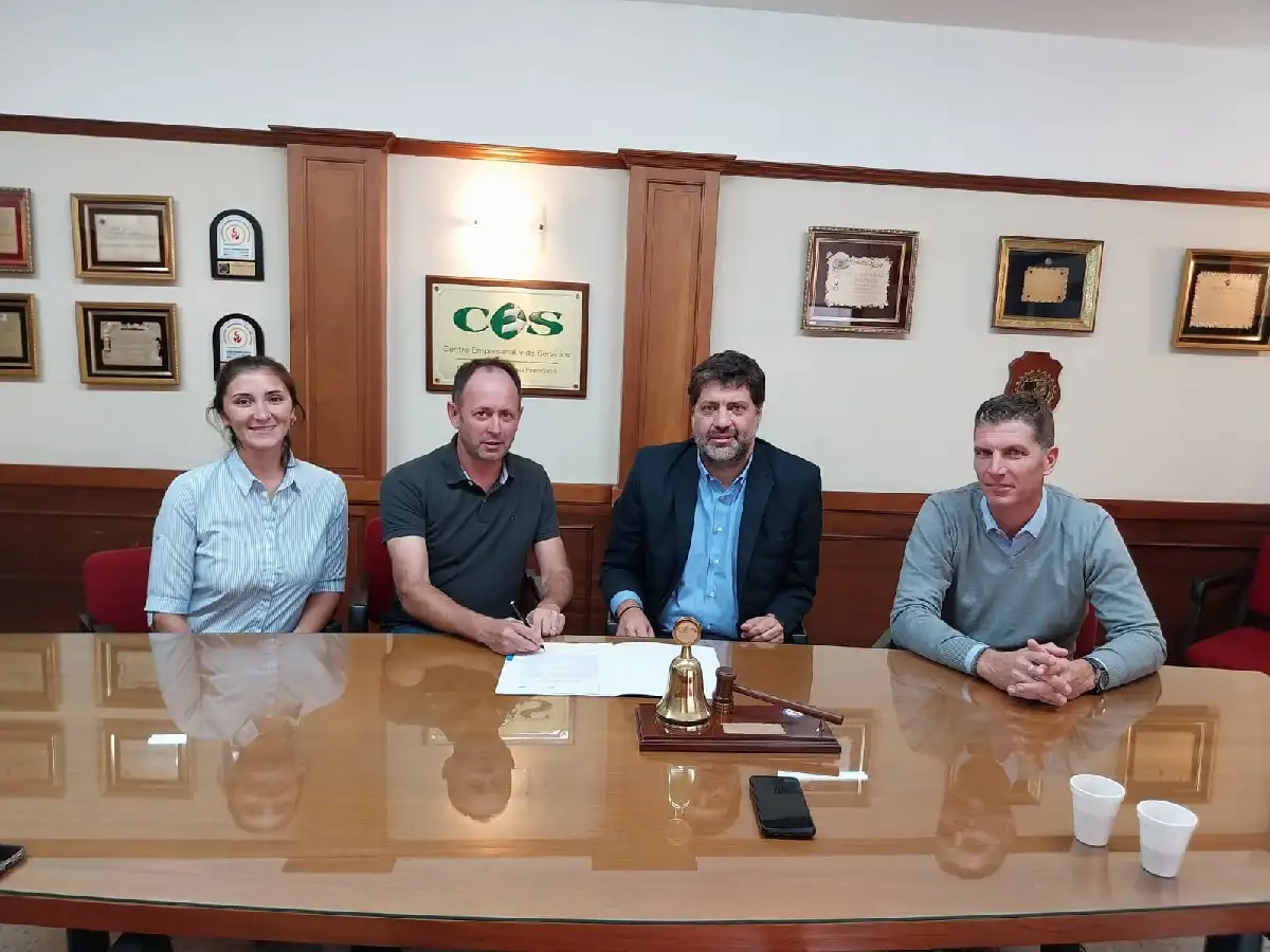 El Cres estrecha vínculos con las instituciones  