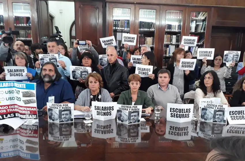 Gremios docentes rechazaron la propuesta del Gobierno bonaerense
