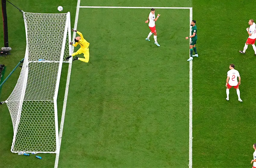 Polonia dominó y le ganó 2 a 0 a Arabia Saudita