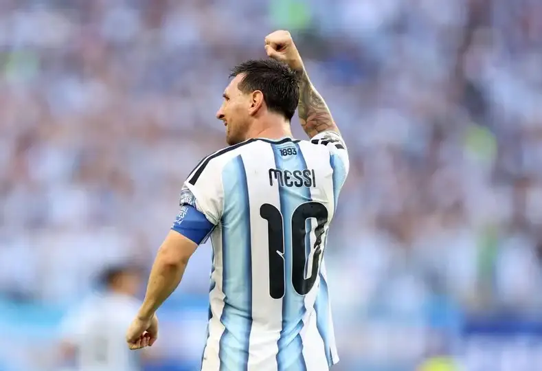 Messi, a un paso de convertirse en dueño del Eldense de España