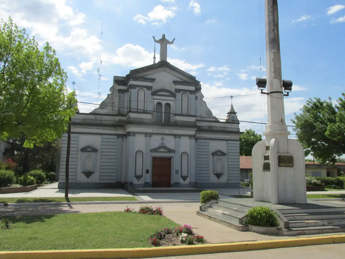 Zenón Pereyra: Templo Santa  Justina celebra sus 125 años   