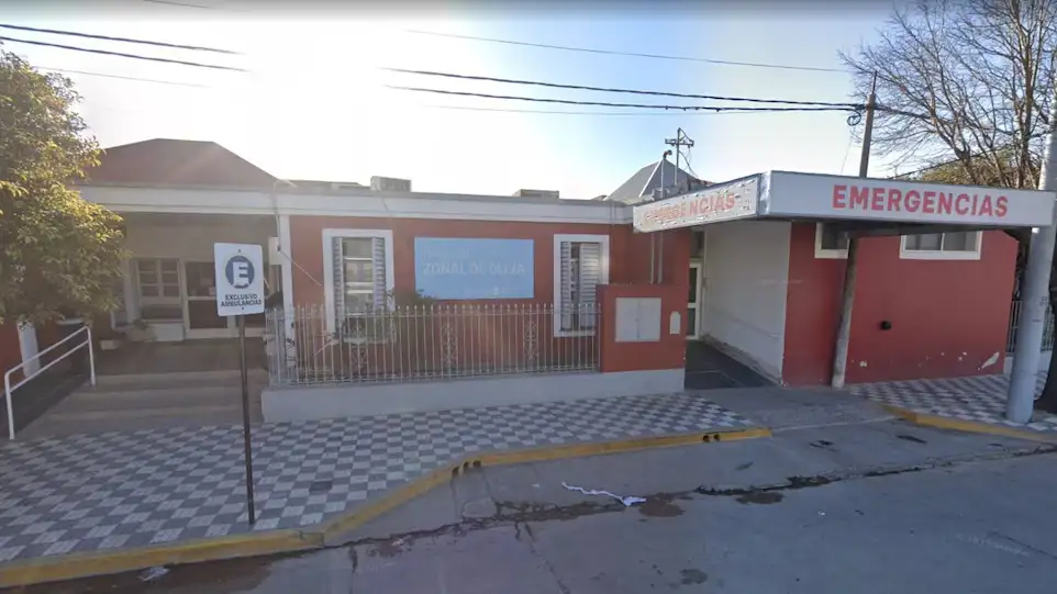 La uniformada fue trasladada de urgencia a un hospital zonal.