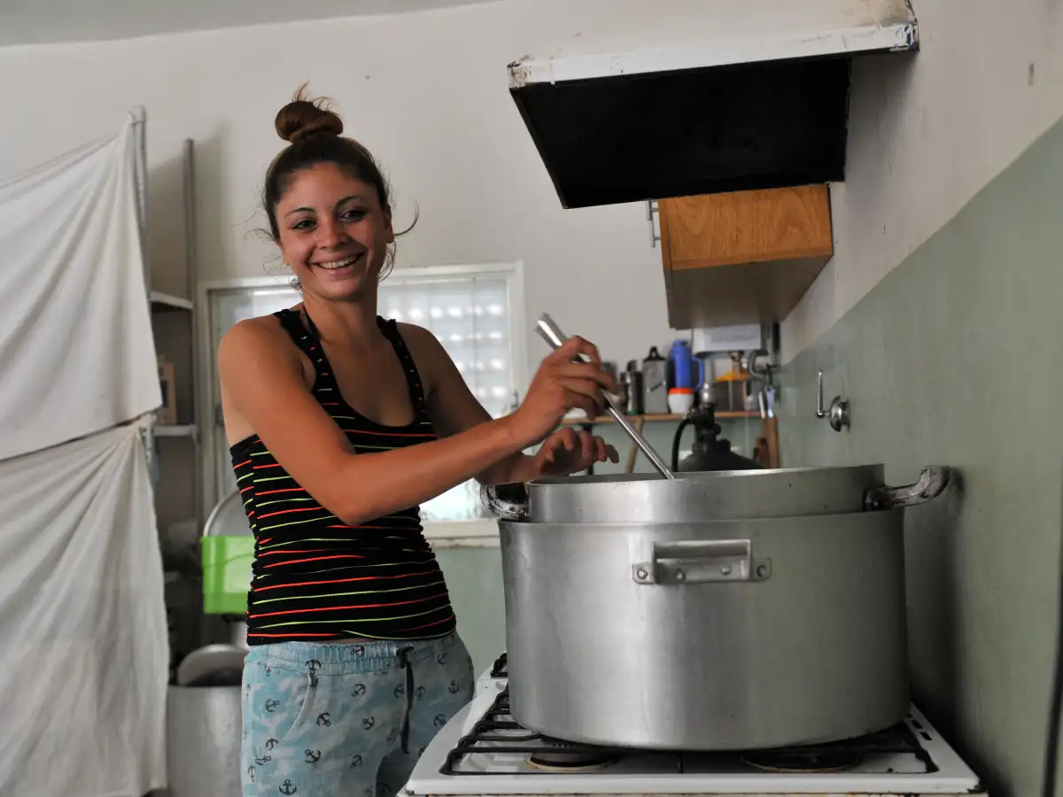 Una vianda, una posibilidad: el comedor Madres de San Cayetano cumple un año de vida