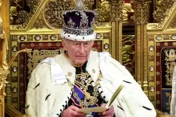 El rey de Inglaterra se reunirá con representantes de Inteligencia Artificial en Escocia para exigir un mayor control
