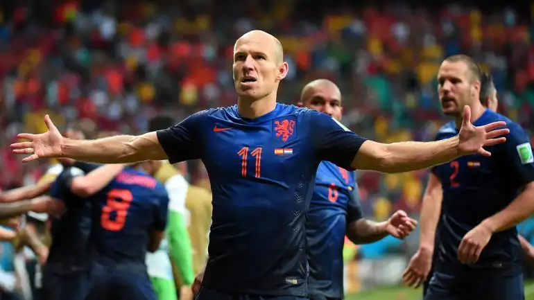 Holanda quiere ser el primer clasificado a octavos del Mundial