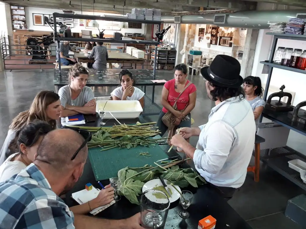 Taller de construcción de sorbetes vegetales en El Molino