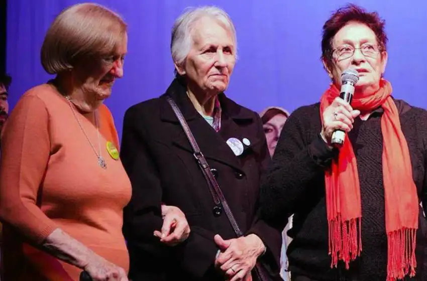 Abuelas de Plaza de Mayo: "No estamos en la democracia que soñamos"