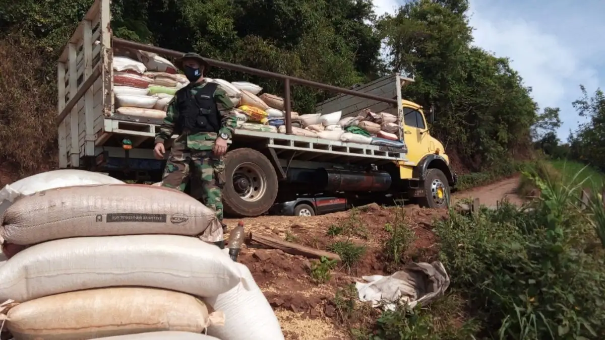Prefectura secuestró casi 7 toneladas de granos de soja