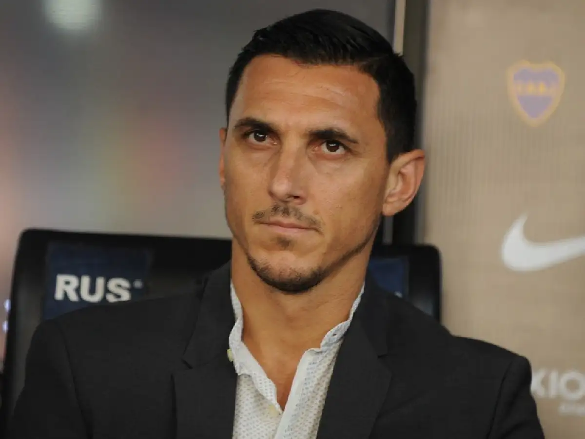 Nicolás Burdisso asumió como director deportivo de Fiorentina