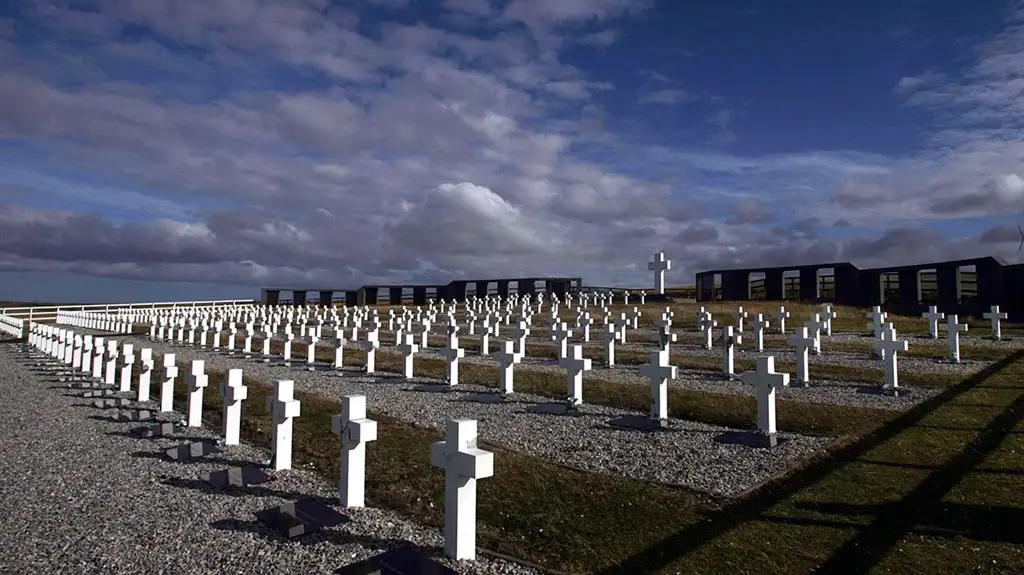 Por falta de fondos, dejarían de identificar a soldados caídos en Malvinas