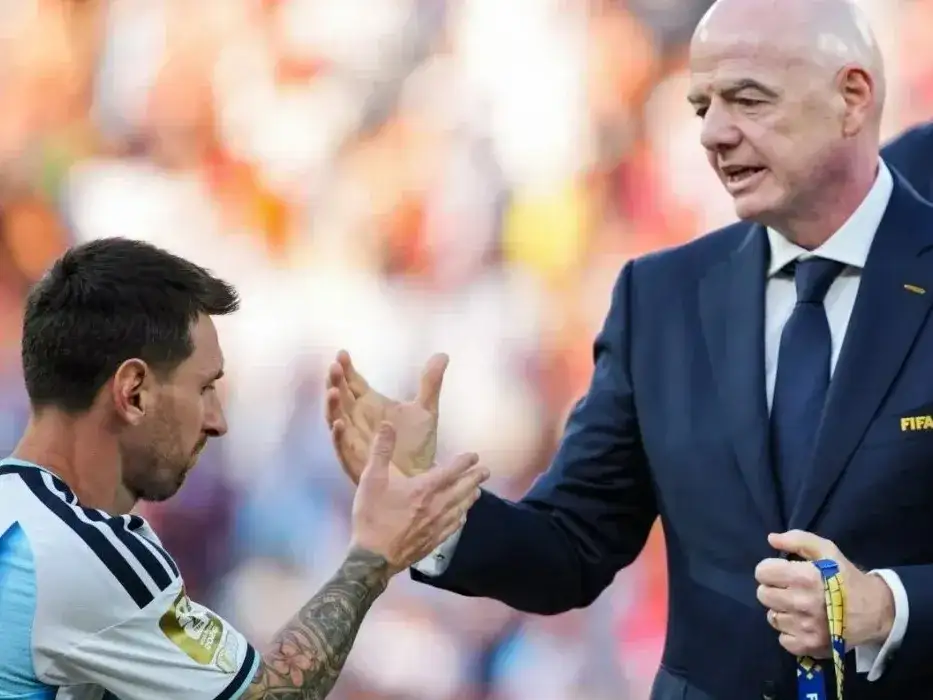 “Su carrera redefinió nuestro deporte”: Infantino despidió a Messi