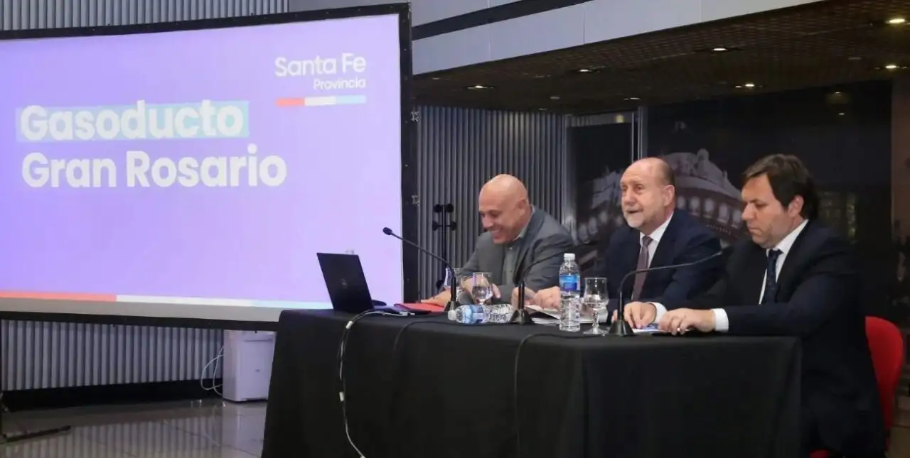 Perotti encara la mayor inversión en la red de gas de la historia provincial