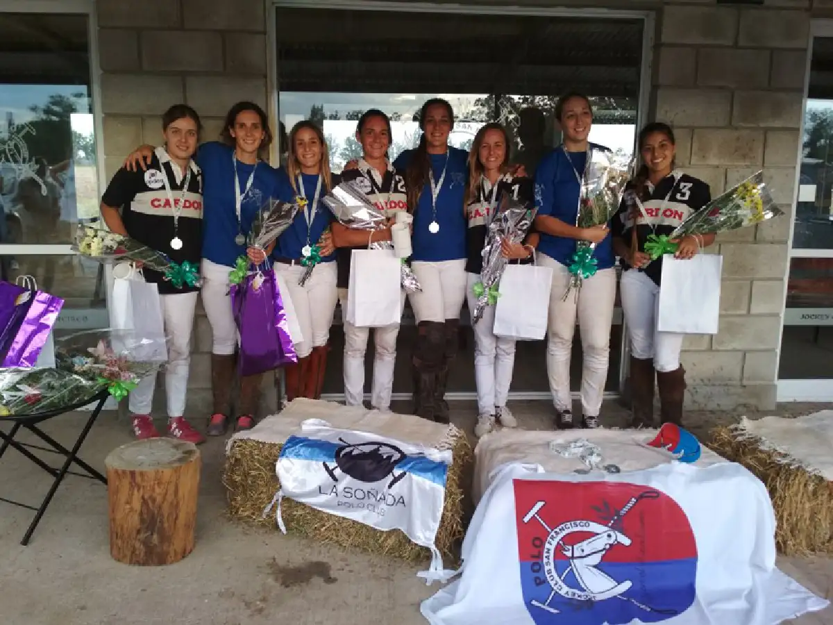 Finalizó con éxito el torneo femenino