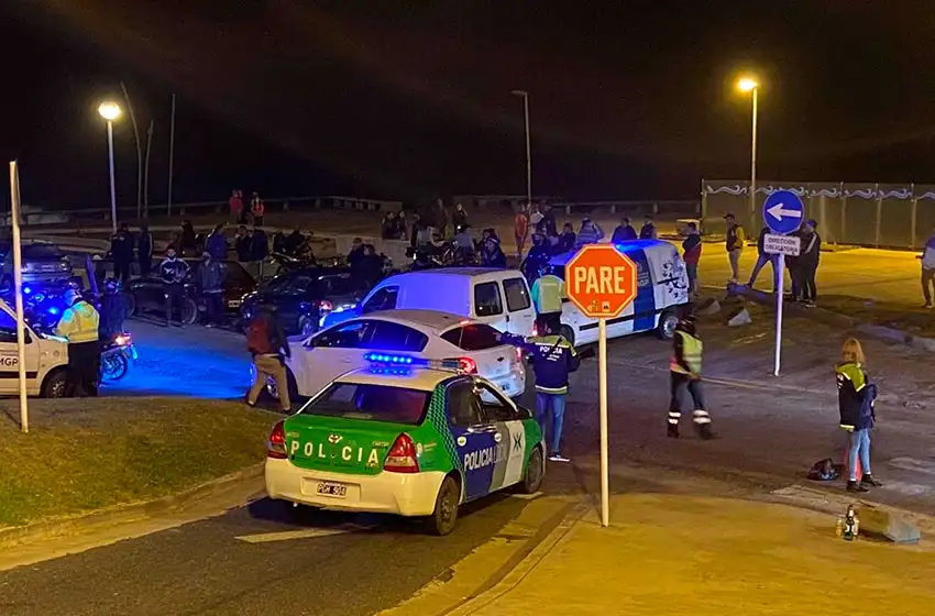 En un solo operativo: 70 infracciones de tránsito y 11 personas aprehendidas por consumo de alcohol en la calle