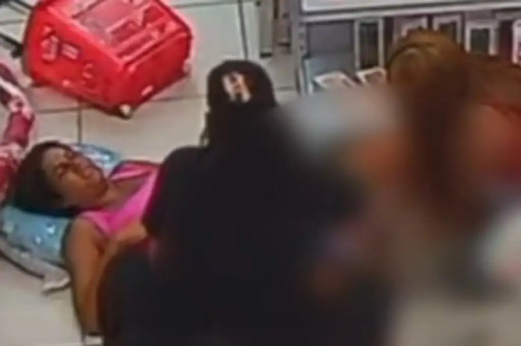 Sorpresivo parto en una tienda de Brasil.