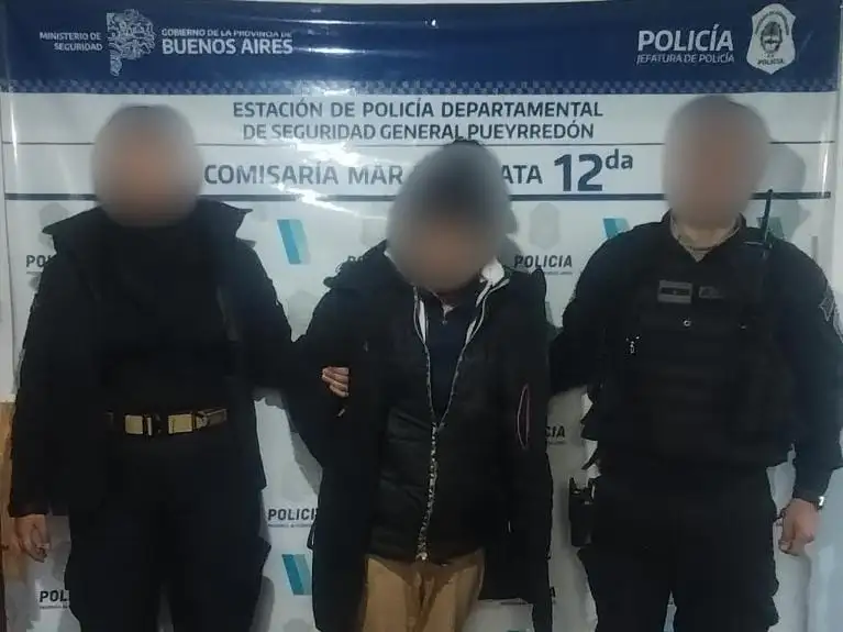El vehículo le pertenece a un hombre de 57 años.