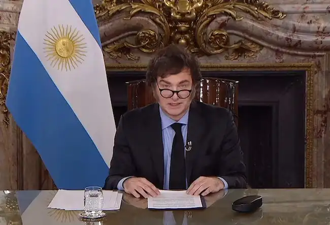 Milei confirmó que apelará al veto y cuestionó fuertemente a los legisladores.